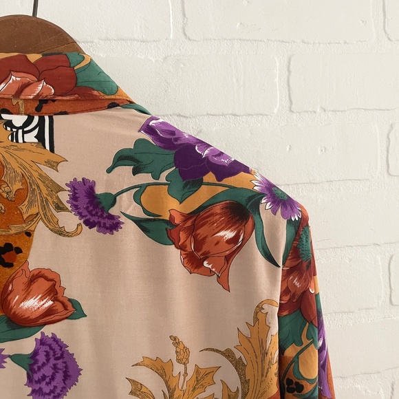 Insanely good Vintage Blouse Mixed print Floral Scarf Animal Mobwife Sz 20 - Picture 10 of 14